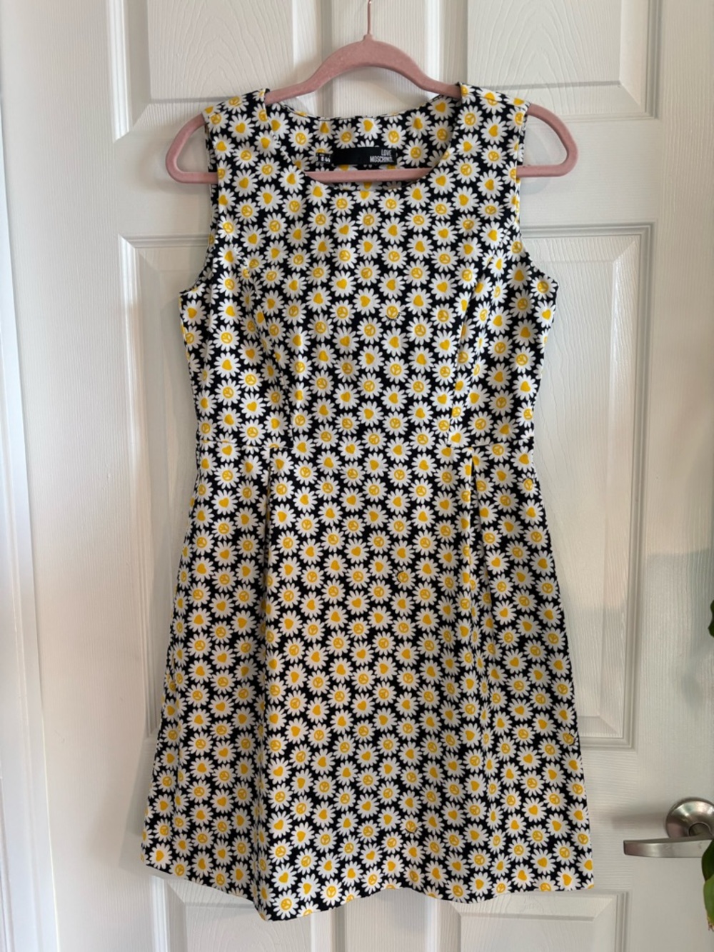LOVE MOSCHINO Daisy-Print Mini Fit & Flare Dress Size 44/ 8 US - Picture 5 of 9